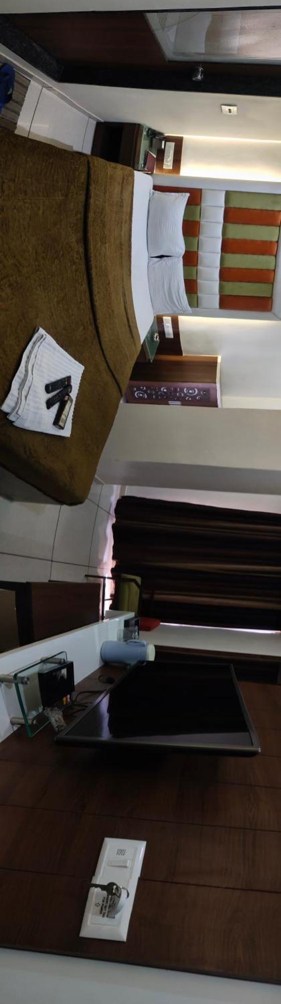 סוראט Hotel Zenith מראה חיצוני תמונה