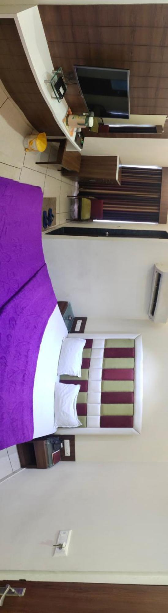 סוראט Hotel Zenith מראה חיצוני תמונה