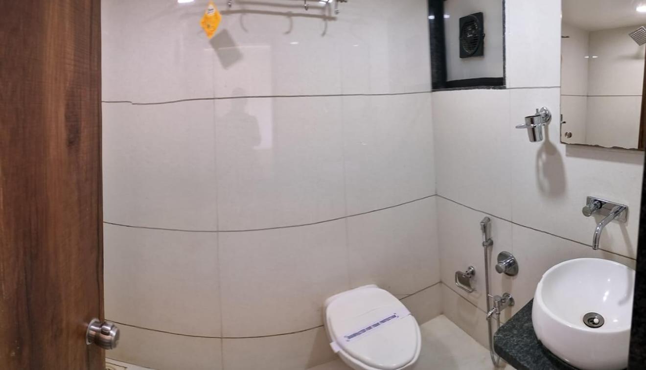 סוראט Hotel Zenith מראה חיצוני תמונה